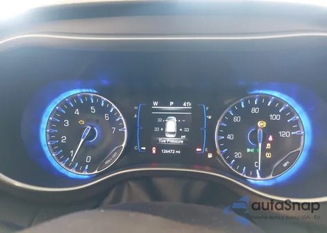 2018 Chrysler Pacifica Touring L z USA, uszkodzony, nr VIN 2C4RC1BGXJR139591